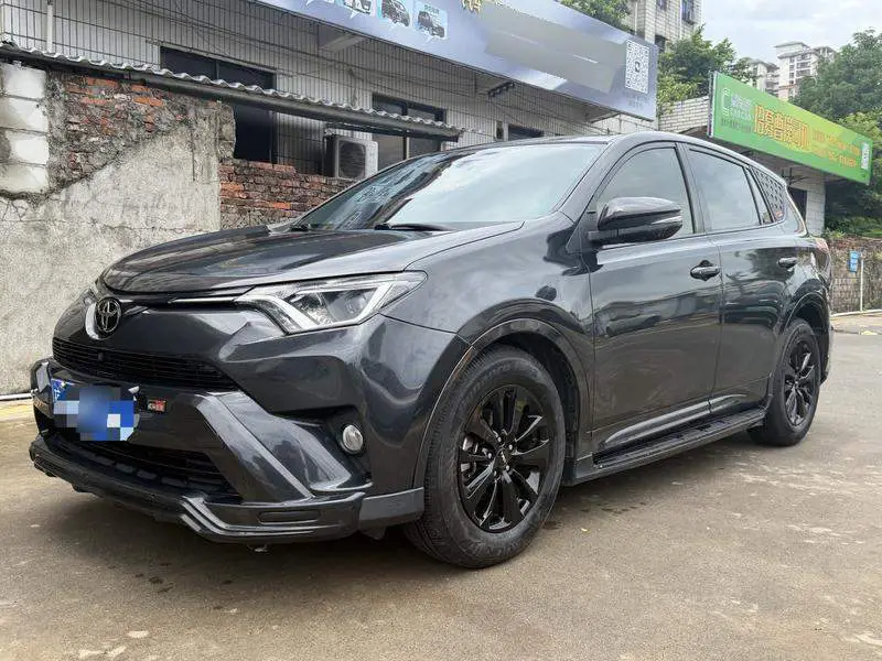 RAV4 Rongfang 2018 2.0L CVT 2WD Fashion X Edition