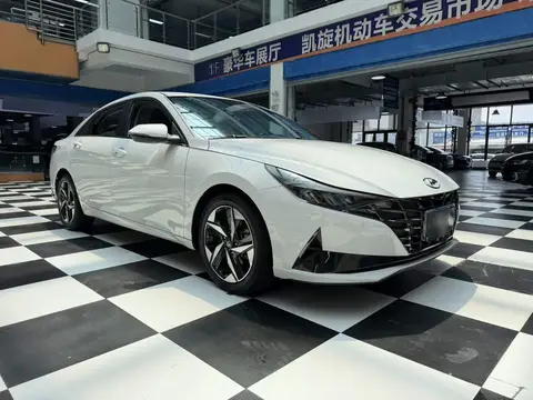 Elantra 2021 1.5L CVT LUX Premium Edition