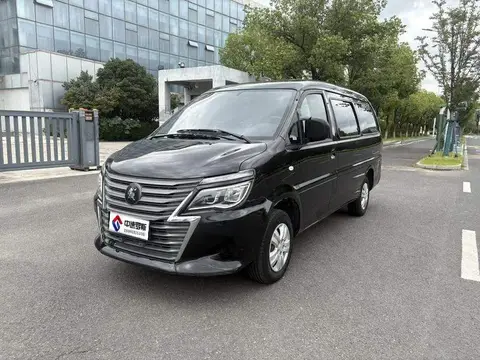 Lingzhi 2025 M5 1.5T Long Wheelbase Base Model 7 Seat