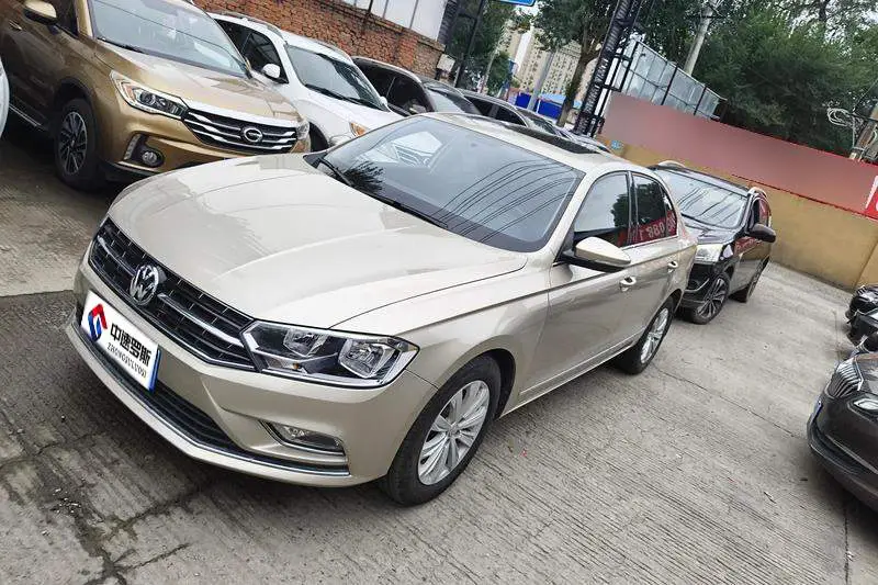 Bora 2016 1.6L Automatic Comfort
