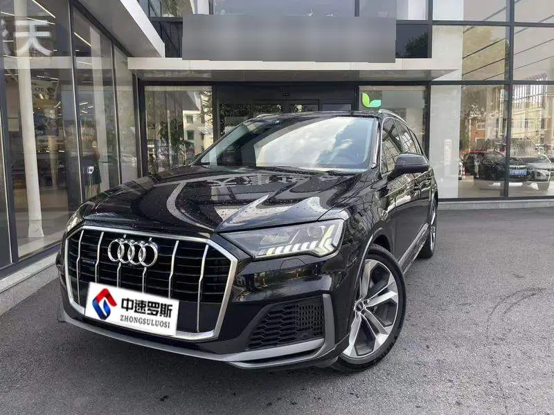Audi Q7 2020 55 TFSI quattro S line sports model