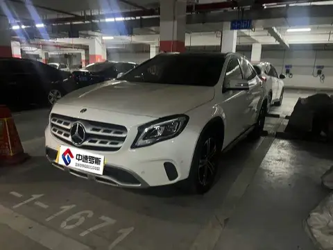 Mercedes-Benz GLA 2018 GLA 200 Fashion Edition