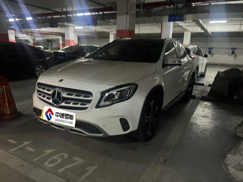 Mercedes-Benz GLA 2018 GLA 200 Fashion Edition