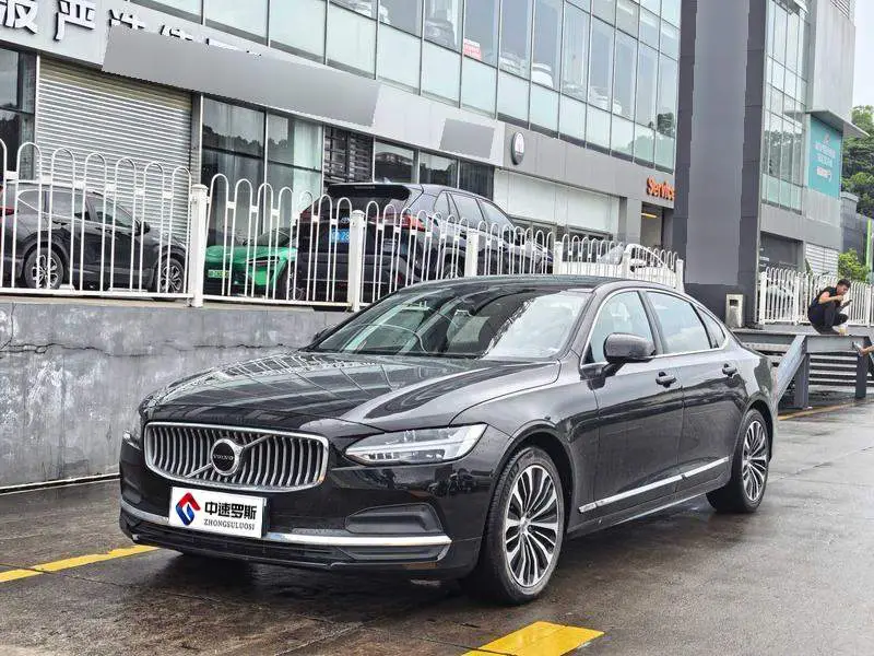 Volvo S90 2023 B5 Zhiyi Luxury Edition