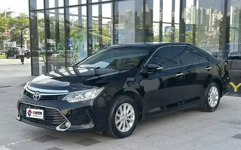 Camry 2015 2.0G Leading Edition