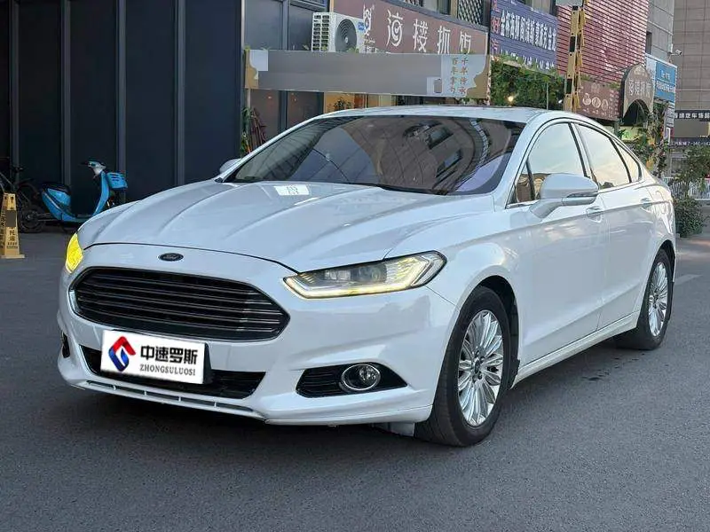 Mondeo 2013 2.0L GTDi200 Fashion Model