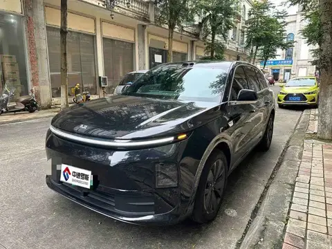 Ideal L6 2025 Pro Intelligent Refresh Edition