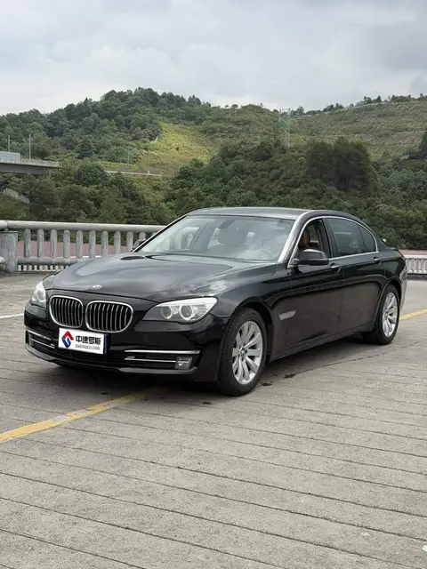 BMW 7 ซีรีส์ 2013 730Li Leading Edition