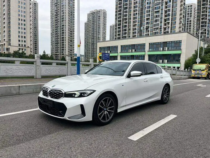 BMW 3 Series 2023 325Li M Sport Package