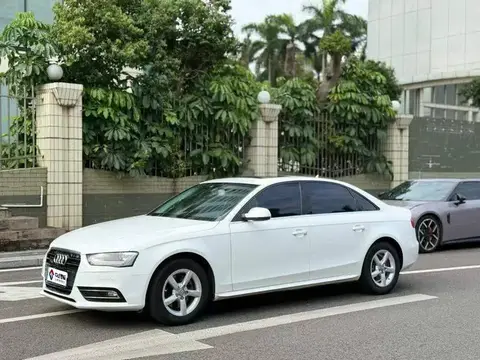 Audi A4L 2013 35 TFSI Automatic Standard Model