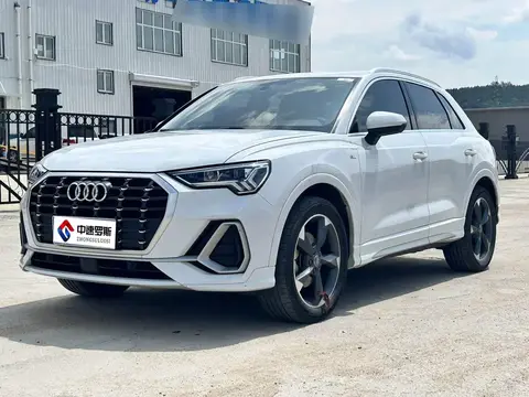 Audi Q3 2021 35 TFSI Stylish and Dynamic