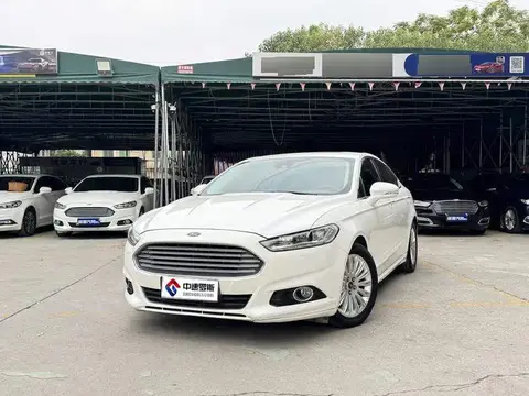 Mondeo 2013 2.0L GTDi200 Luxury Модель