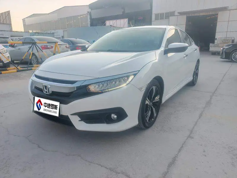Civic 2016 220TURBO CVT Premium Edition