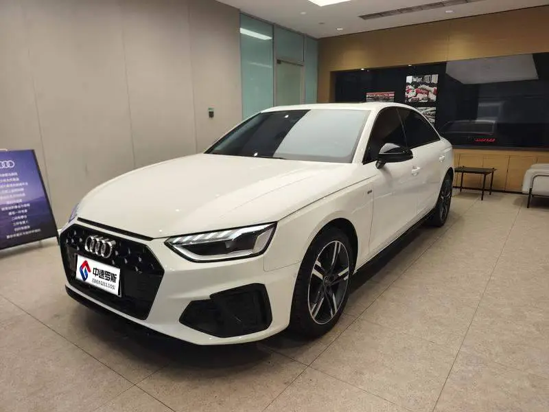 Audi A4L 2022 40 TFSI Luxury Dynamic Edition