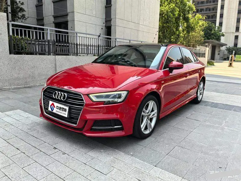 Audi A3 2019 Limousine 35 TFSI Fashionable National VI