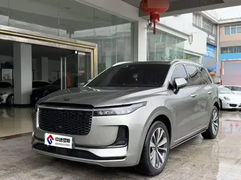 Ideal ONE 2021 Extended Range 6-seater Edition