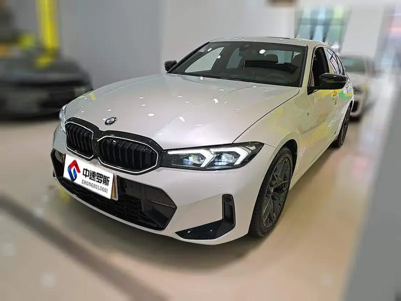 BMW 3 Series 2025 330i M Sport Night Edition