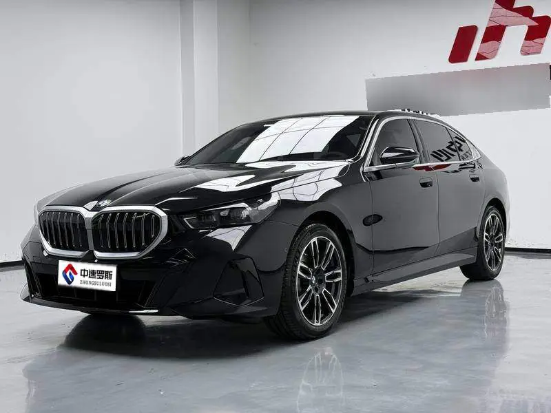 BMW 5 Series 2026 530Li Leading M Sport Package