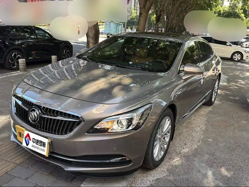 LaCrosse 2016 28T Premium Edition