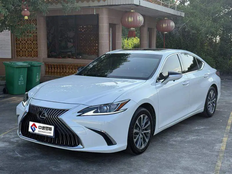 Lexus ES 2021 200 Excellence Edition