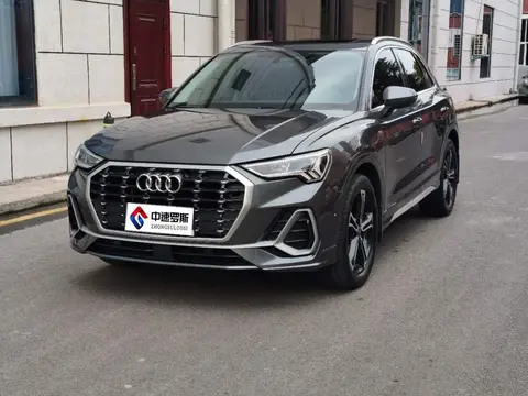 Audi Q3 2022 35 TFSI Stylish and Dynamic