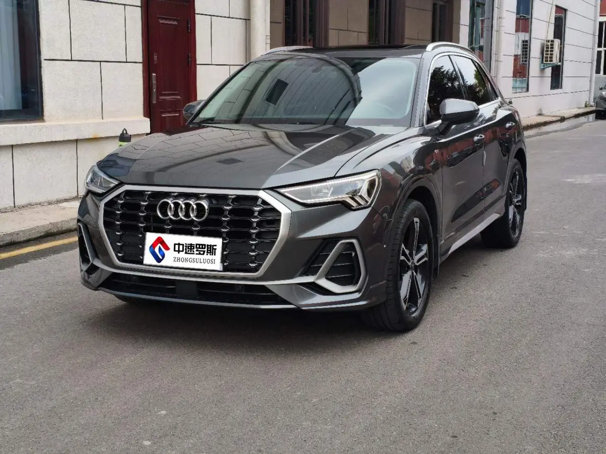 Audi Q3 2022 35 TFSI Stylish and Dynamic