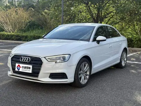 Audi A3 2018 30th Anniversary Limousine 35 TFSI Progressive
