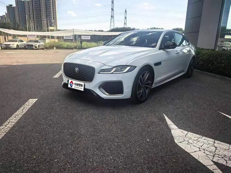 Jaguar XFL 2024 2.0T P300 4WD Flagship Sports Gilded Edition