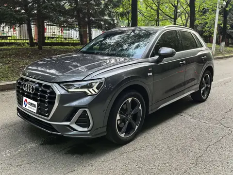 Audi Q3 2022 35 TFSI Stylish and Dynamic