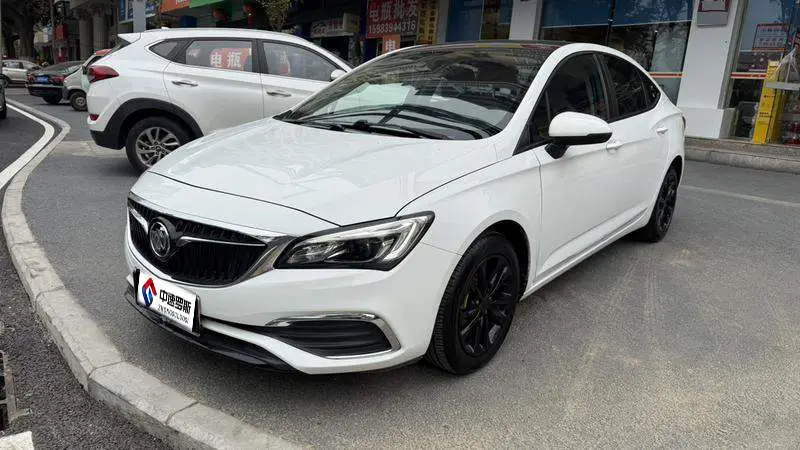 Valeant 2019 Sedan 20T Dual Clutch Leading الطراز
