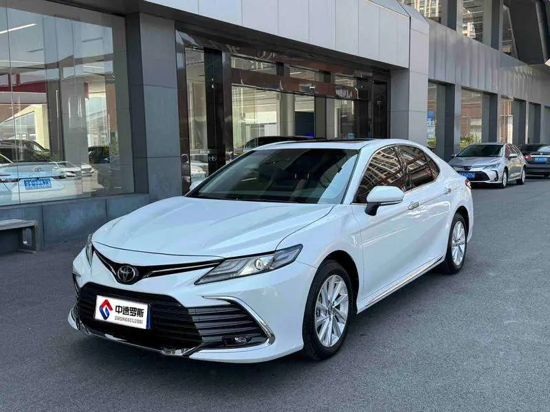 Camry 2023 2.0G Deluxe Edition