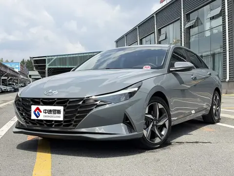 Elantra 2022 1.5L CVT LUX Premium Edition