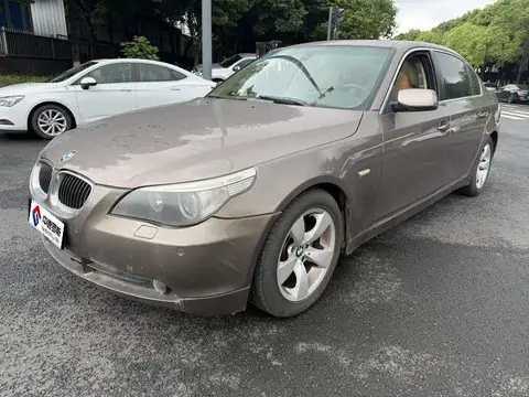 BMW 5 ซีรีส์ 2006 523Li Luxury รุ่น