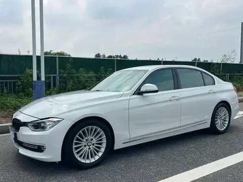 BMW 3 السلسلة 2015 328Li Luxury Design Package