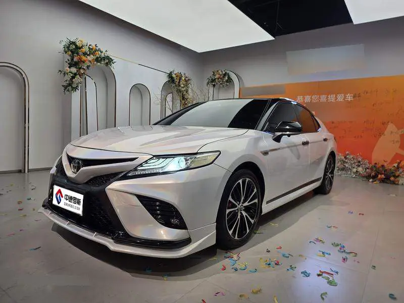 Camry 2019 2.5G Luxury Edition