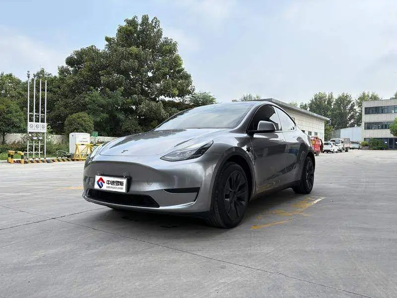 Modelo Y 2024 rear-wheel drive version