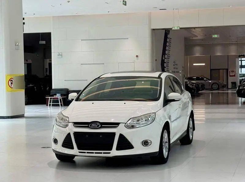 Fox 2012 Sedan 1.6L Automatic Premium