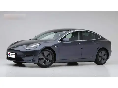 Mẫu 3 2019 Standard Range RWD Upgraded Edition