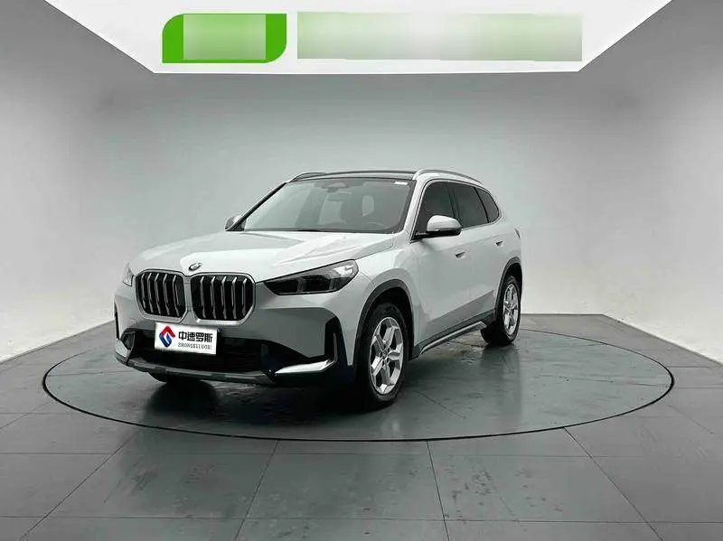 BMW X1 2023 sنظام الدفع20Li X Design Package