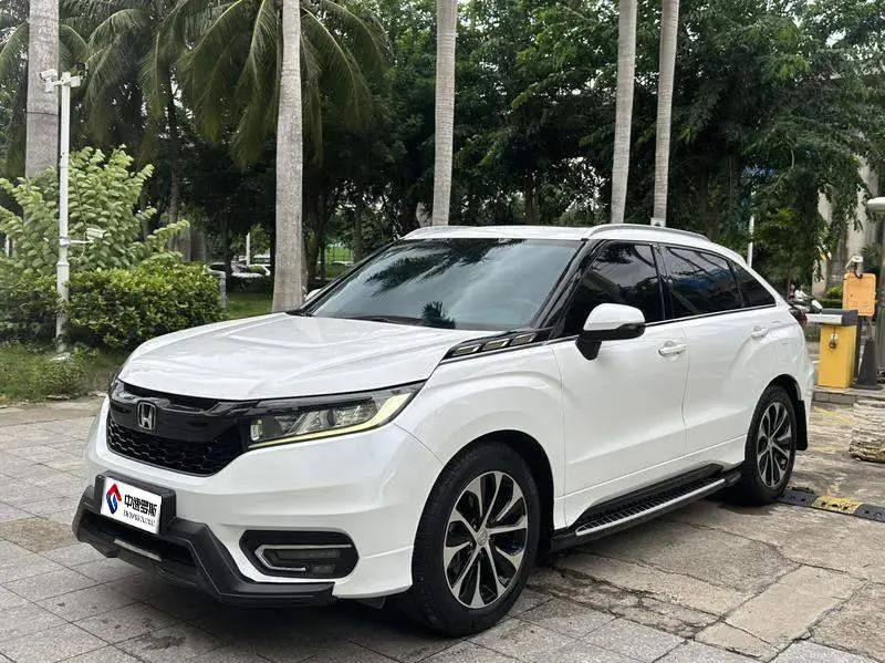 Crown Road 2017 240TURBO 2WD Deluxe Edition