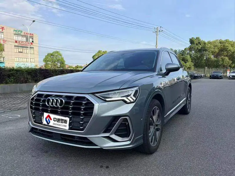 Audi Q3 2022 35 TFSI Stylish and Elegant