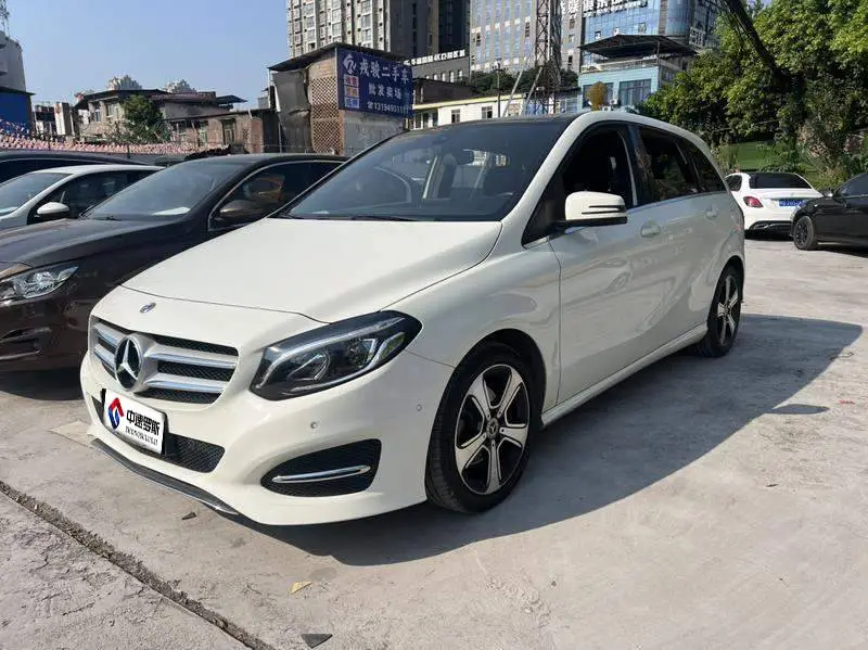 Mercedes-Benz B-Class 2017 B 200 Fashion
