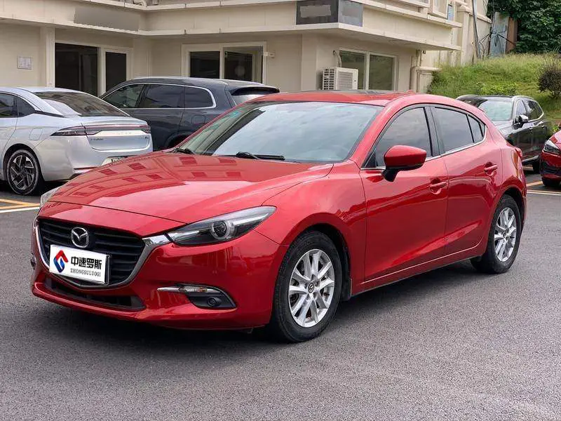 Mazda 3 Angkesaila 2017 Hatchback 1.5L Automatic Luxury National V