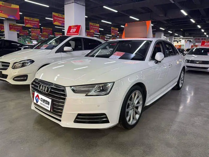 Audi A4L 2018 30th Anniversary 40 TFSI Progressive