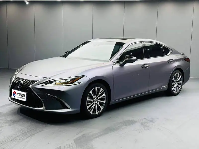 Lexus ES 2021 300h Premium Edition