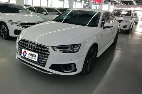 Audi A4L 2019 40 TFSI Fashion National VI