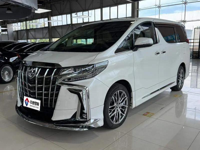 Alpha 2018 facelift 3.5L luxury version
