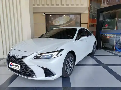 Lexus ES 2025 200 Premium Edition