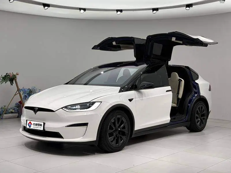 Модель X 2023 Dual Motor All-Wheel Привод