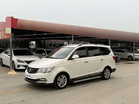 Baojun 730 2016 1.5L Manual Luxury 7 Seater